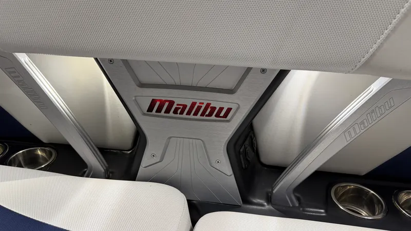 Slide: The Image of Malibu 24MXZ 2017 - 54