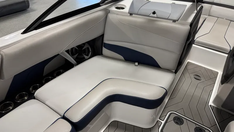 Slide: The Image of Malibu 24MXZ 2017 - 58