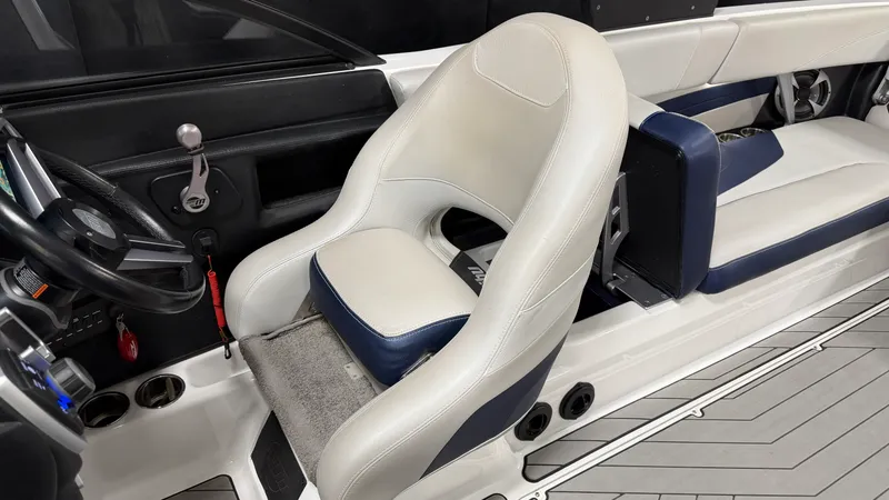 Slide: The Image of Malibu 24MXZ 2017 - 74