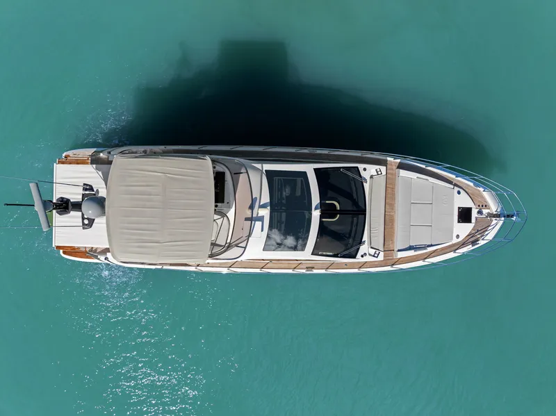 Slide: The Image of Azimut S6 2022 - 19