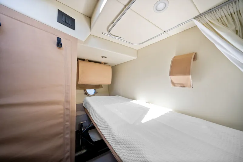 Slide: The Image of Azimut S6 2022 - 73