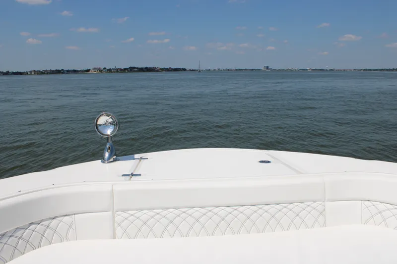 Slide: The Image of Sea Ray Sundancer 370 Outboard 2026 - 45