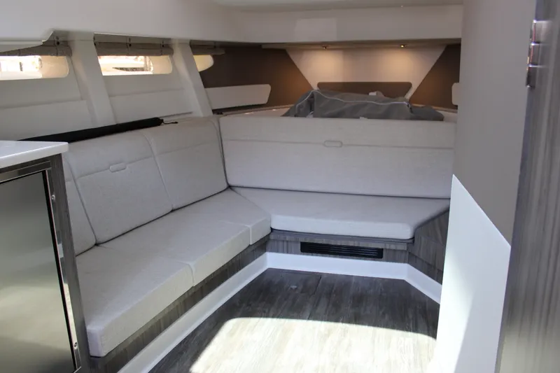 Slide: The Image of Sea Ray Sundancer 370 Outboard 2026 - 49