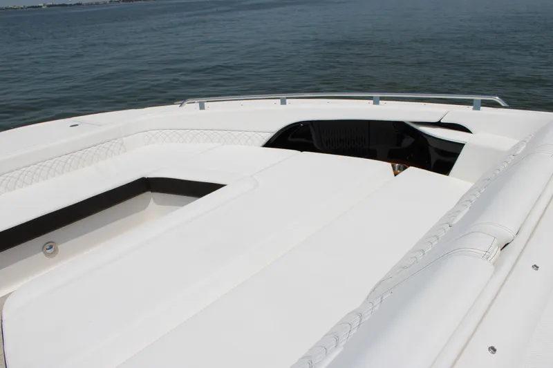 Slide: The Image of Sea Ray Sundancer 370 Outboard 2026 - 53