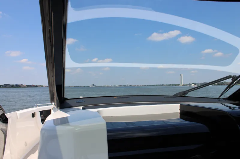 Slide: The Image of Sea Ray Sundancer 370 Outboard 2026 - 73