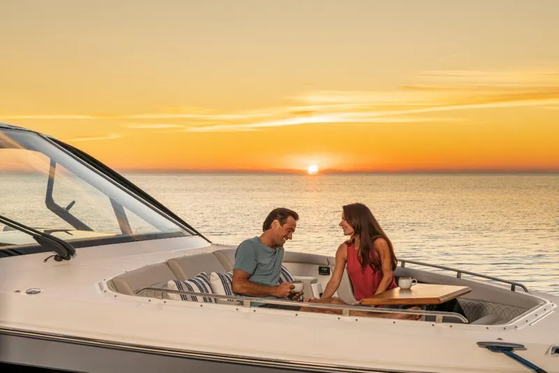Slide: The Image of Sea Ray Sundancer 370 Outboard 2026 - 8