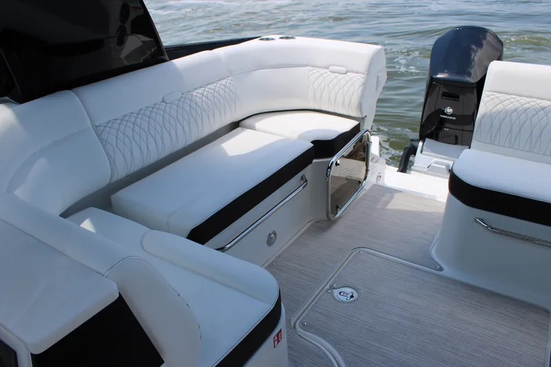 Slide: The Image of Sea Ray Sundancer 370 Outboard 2026 - 84