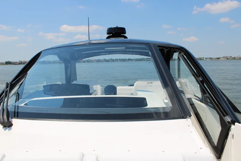 Slide: The Image of Sea Ray Sundancer 370 Outboard 2026 - 95