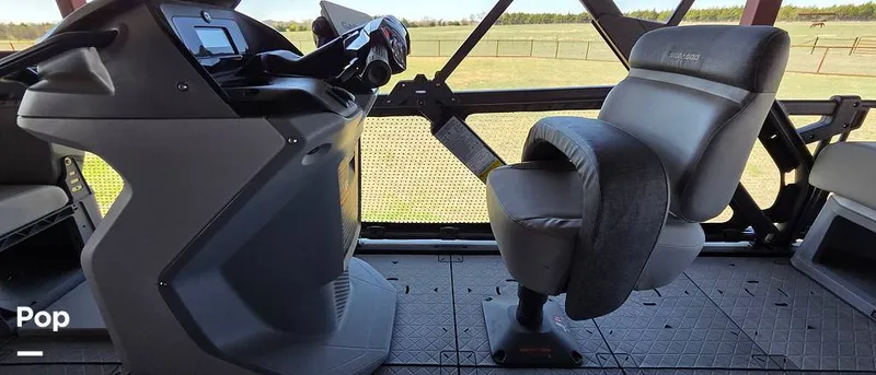 Slide: The Image of Sea-Doo Switch Sport 21 2024 - 16292406