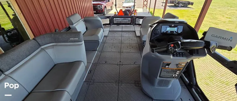 Slide: The Image of Peace of mind: Ask for a complimentary BoatHistoryReport report ($39.99 value) - I1