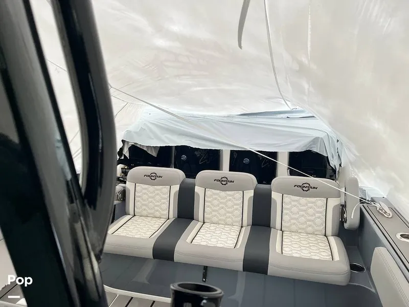 Slide: The Image of Fountain 38 SC 2024 - 16180049