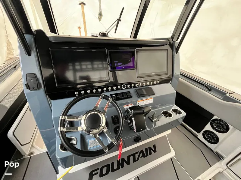 Slide: The Image of Fountain 38 SC 2024 - 16179960