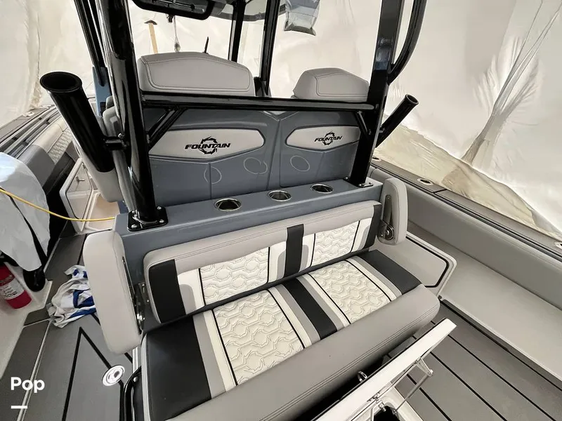 Slide: The Image of Fountain 38 SC 2024 - 16179962