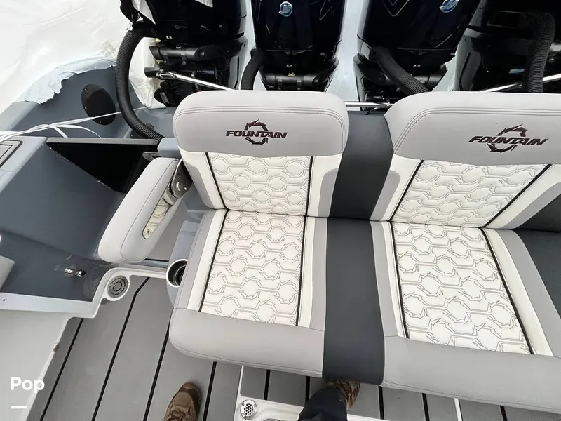 Slide: The Image of Fountain 38 SC 2024 - 16179978