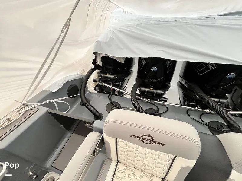 Slide: The Image of Fountain 38 SC 2024 - 16179979