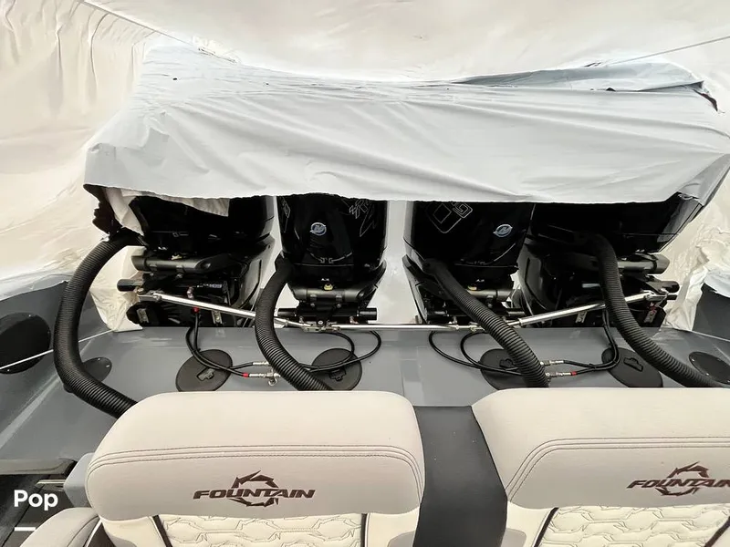 Slide: The Image of Fountain 38 SC 2024 - 16179980