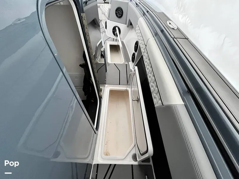 Slide: The Image of Fountain 38 SC 2024 - 16180003