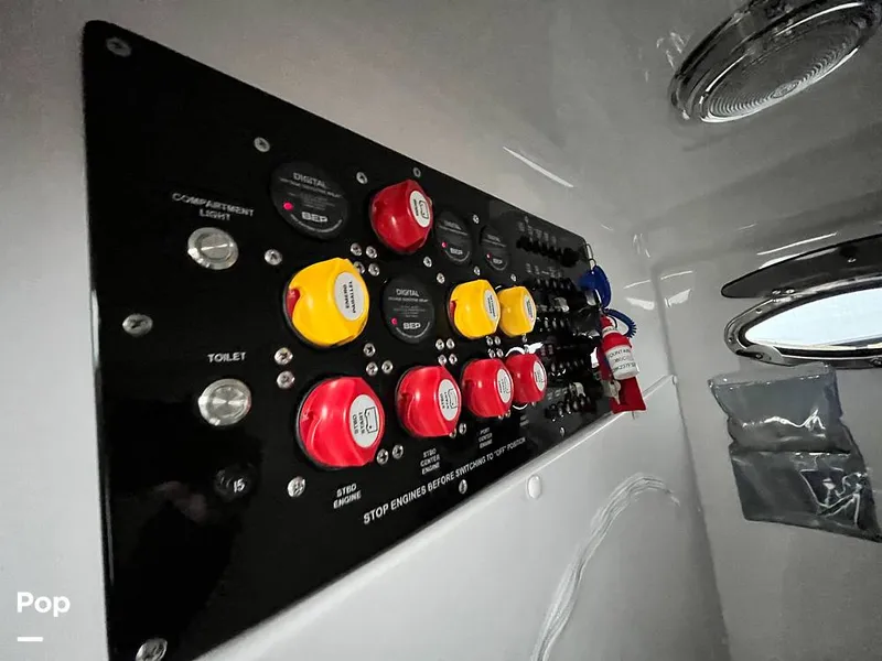 Slide: The Image of Fountain 38 SC 2024 - 16180005