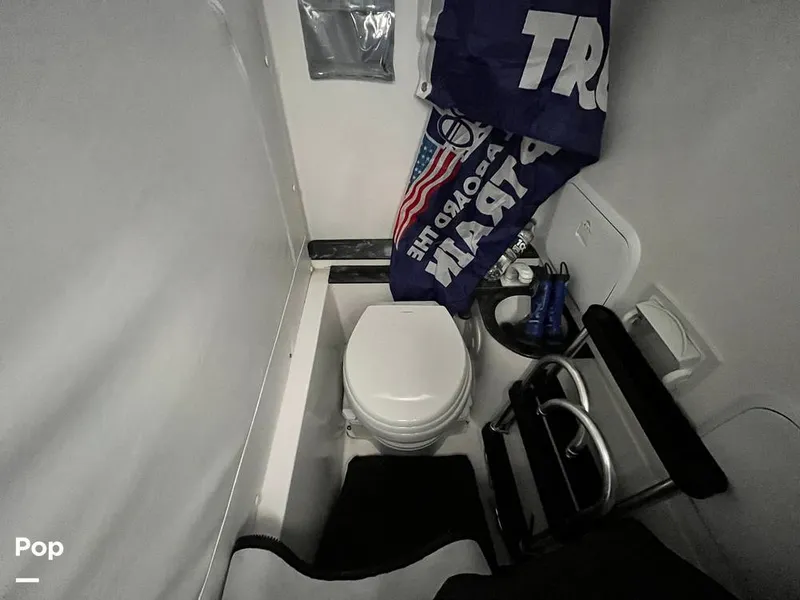 Slide: The Image of Fountain 38 SC 2024 - 16180007