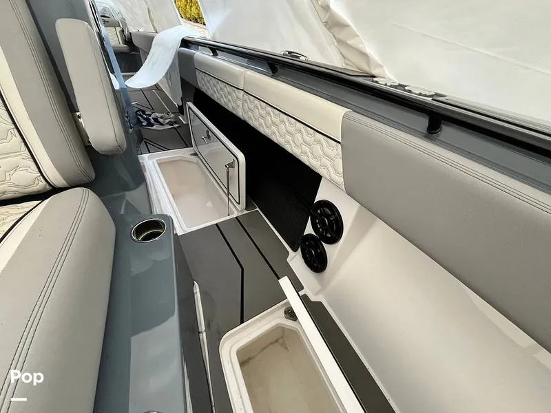 Slide: The Image of Fountain 38 SC 2024 - 16180020