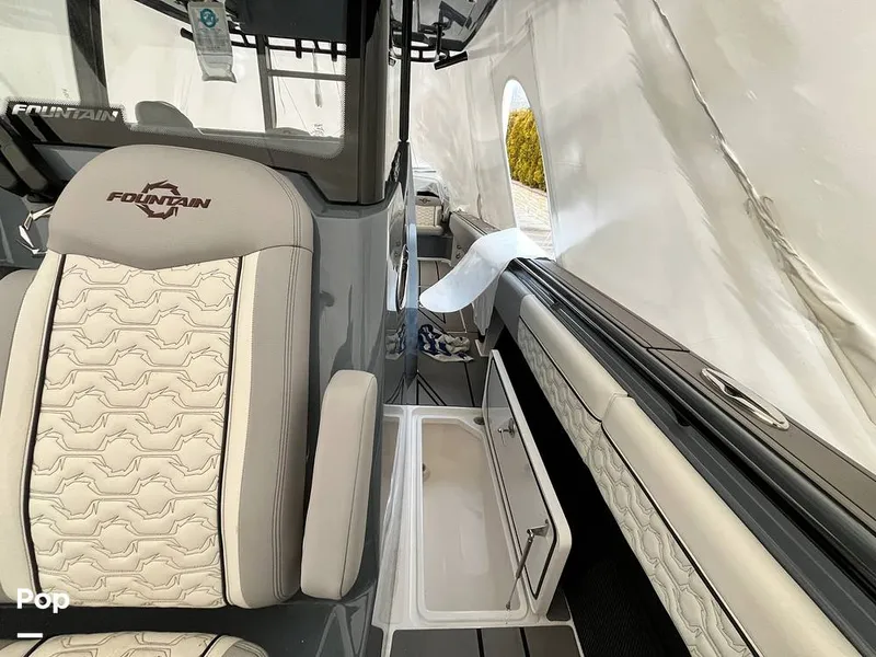 Slide: The Image of Fountain 38 SC 2024 - 16180022