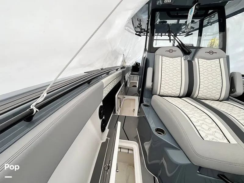 Slide: The Image of Fountain 38 SC 2024 - 16180028