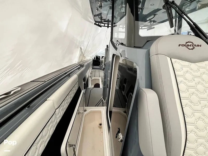 Slide: The Image of Fountain 38 SC 2024 - 16180029