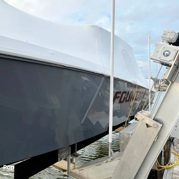 Slide: The Image of Fountain 38 SC 2024 - 16179951