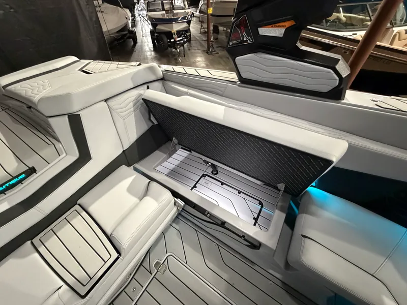 Slide: The Image of Nautique Super Air Nautique G23 2026 - 25