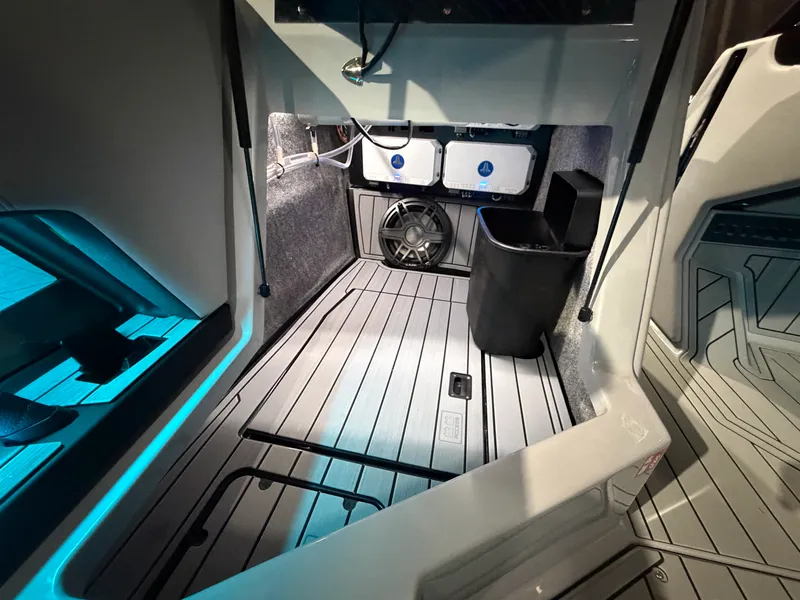 Slide: The Image of Nautique Super Air Nautique G23 2026 - 32