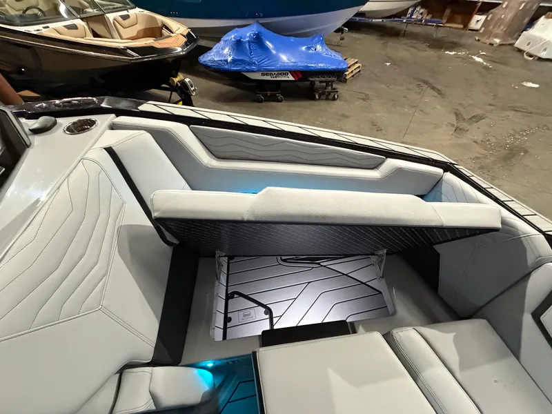 Slide: The Image of Nautique Super Air Nautique G23 2026 - 47