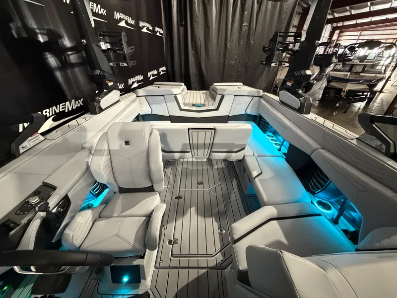 Slide: The Image of Nautique Super Air Nautique G23 2026 - 51