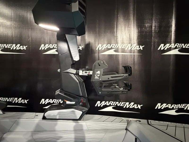 Slide: The Image of Nautique Super Air Nautique G23 2026 - 18