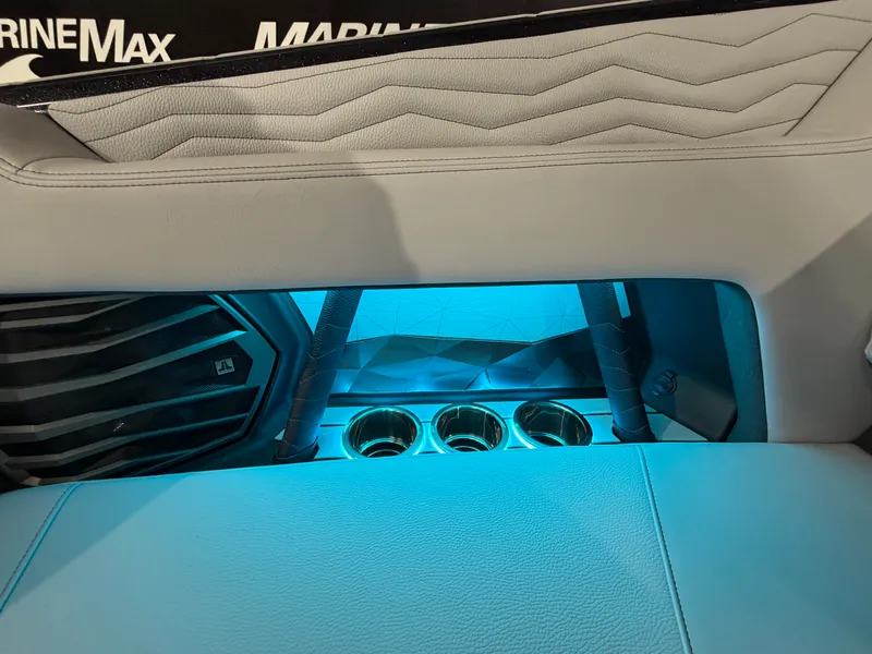 Slide: The Image of Nautique Super Air Nautique G23 2026 - 44