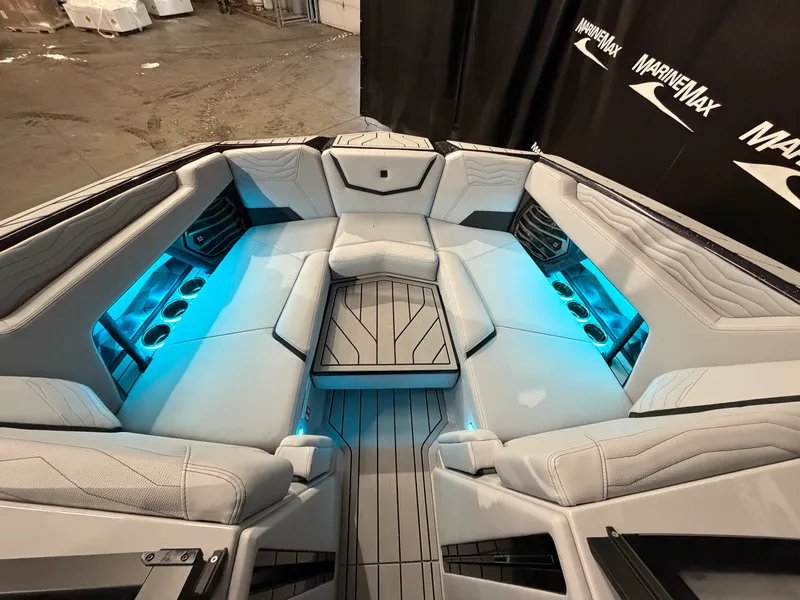Slide: The Image of Nautique Super Air Nautique G23 2026 - 50