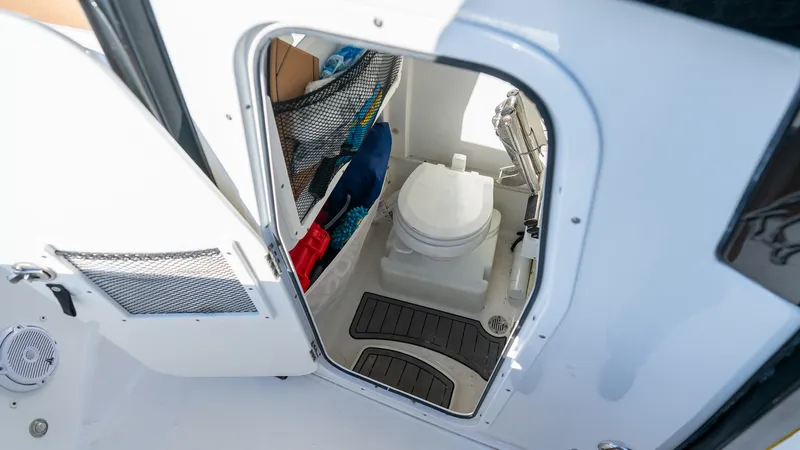 Slide: The Image of Sea Hunt 25 ULTRA 2021 - 10