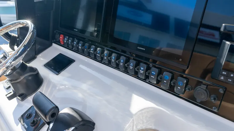 Slide: The Image of Sea Hunt 25 ULTRA 2021 - 15