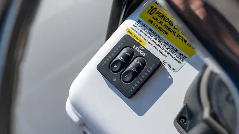 Slide: The Image of Sea Hunt 25 ULTRA 2021 - 16