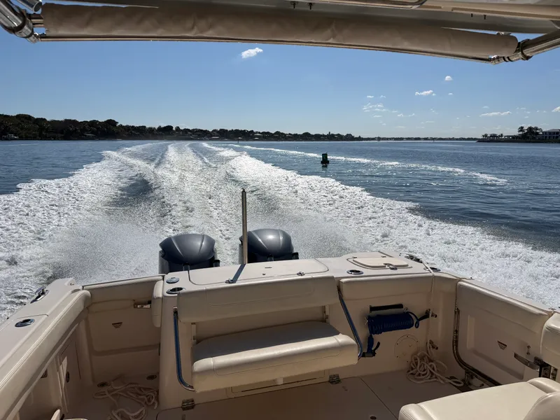 Slide: The Image of Grady-White 307 FREEDOM 2021 - 10