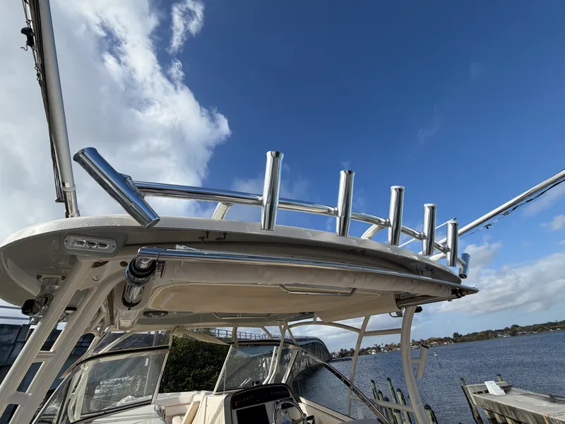 Slide: The Image of Grady-White 307 FREEDOM 2021 - 15