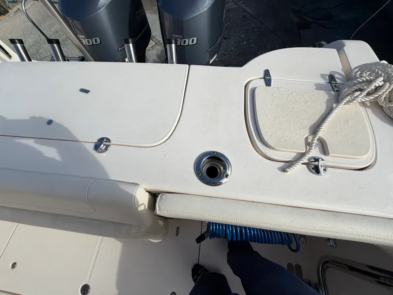 Slide: The Image of Grady-White 307 FREEDOM 2021 - 16