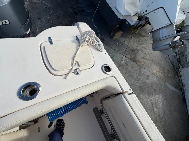 Slide: The Image of Grady-White 307 FREEDOM 2021 - 18