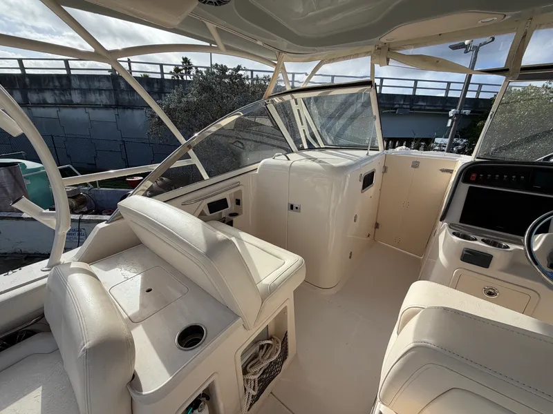 Slide: The Image of Grady-White 307 FREEDOM 2021 - 23