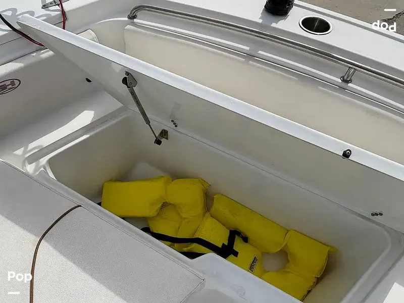 Slide: The Image of Bow Passenger Seating With Compartment Storage - 16191608