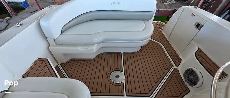 Slide: The Image of Sea Ray 260 Sundancer 2006 - 16181385