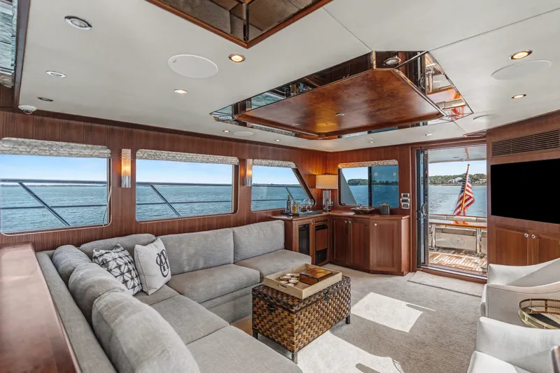 Slide: The Image of Ocean Alexander 65 PILOTHOUSE 2013 - 15