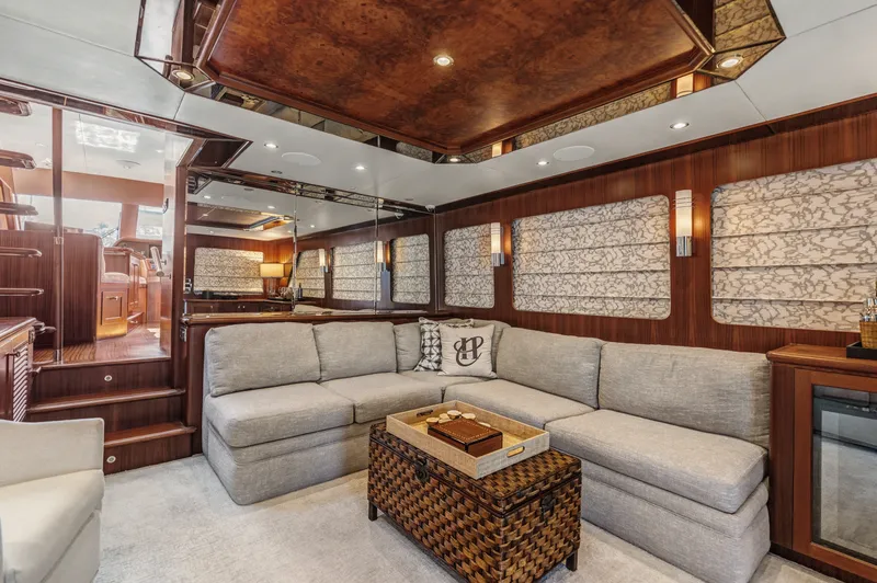 Slide: The Image of Ocean Alexander 65 PILOTHOUSE 2013 - 23