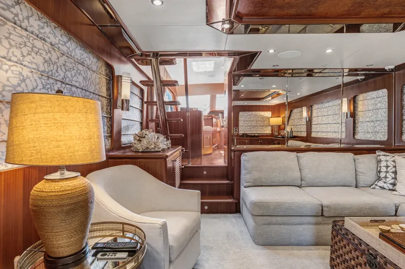 Slide: The Image of Ocean Alexander 65 PILOTHOUSE 2013 - 24