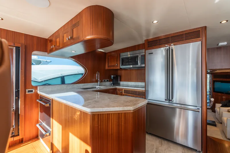 Slide: The Image of Ocean Alexander 65 PILOTHOUSE 2013 - 27