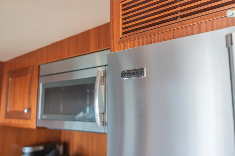 Slide: The Image of Ocean Alexander 65 PILOTHOUSE 2013 - 30